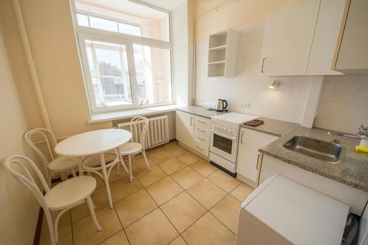 Apartment with jacuzzi and view on Khreschatyk Kijów