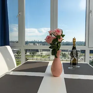 Апартаменты Fashionable Panoramic Dnieper. Obolon, Киев